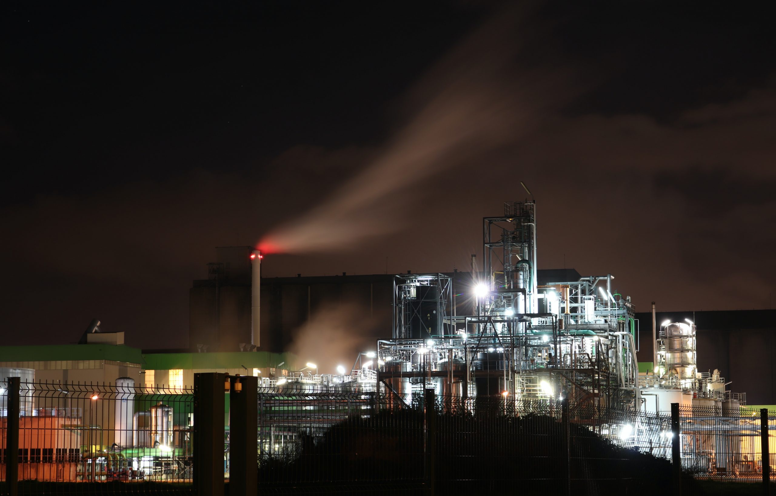 Deep Data Analysis for Quality Improvement
Photo by Loïc Manegarium: https://www.pexels.com/photo/industrial-building-at-night-6045858/