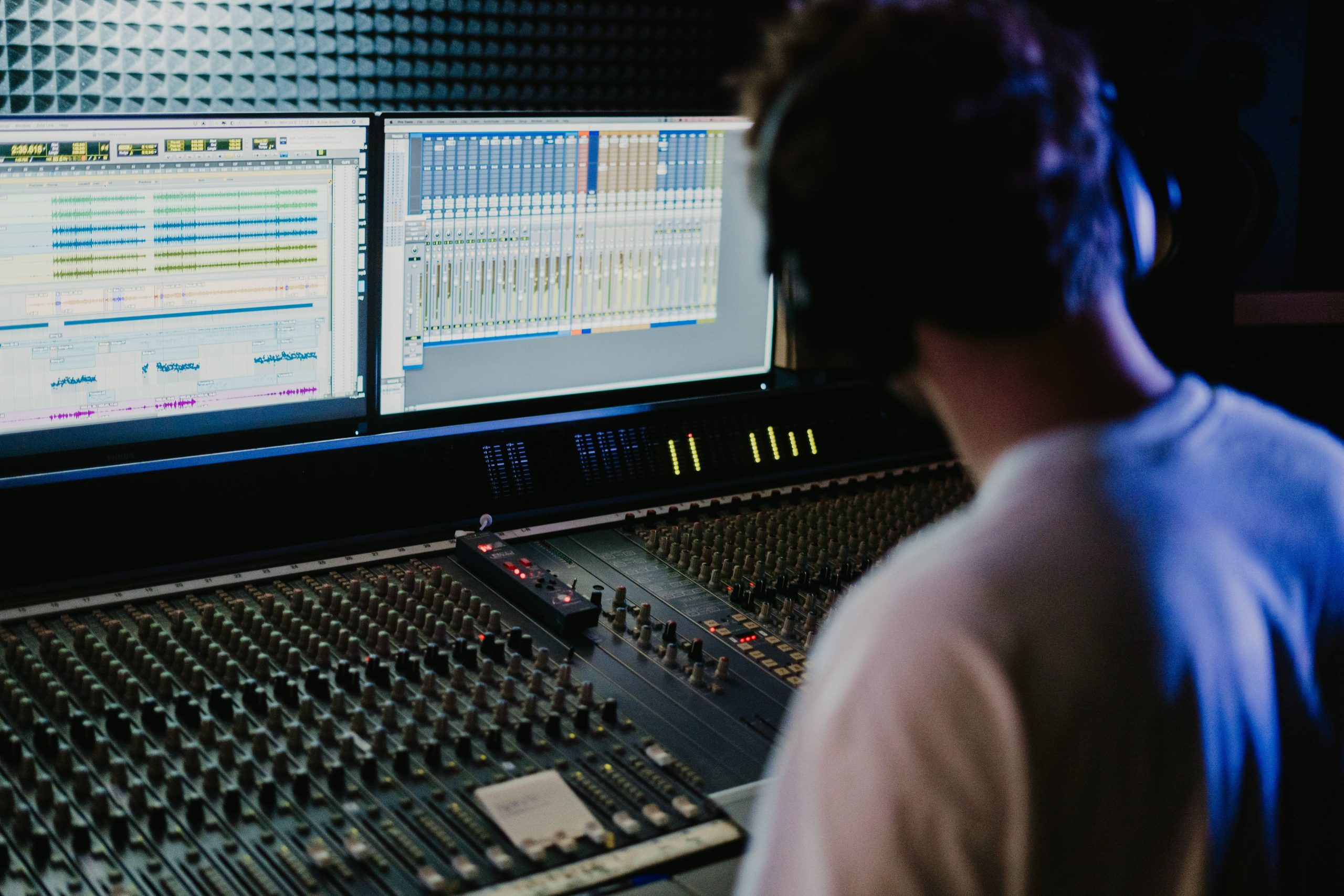 Deep Data Analysis for Quality Inspection Records
Photo by Tima Miroshnichenko: https://www.pexels.com/photo/a-man-in-control-of-the-audio-mixer-4988139/